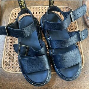 Dr marten gryphon platform sandals